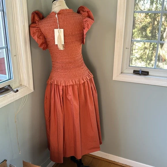 Ulla Johnson Madeline smocked body midi dress NWT size 6 in color clay - Picture 9 of 16